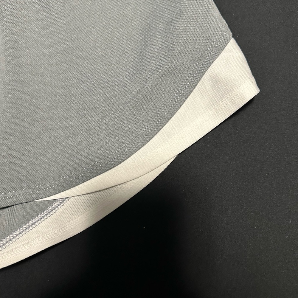 Under Armour Women's Shorts - Picture 2 of 6